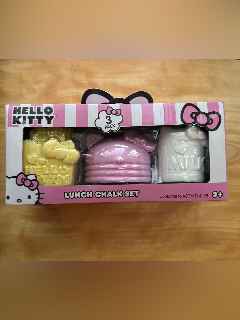 Hello Kitty Lunch Chalk Set - 3 Large Pieces New in Box